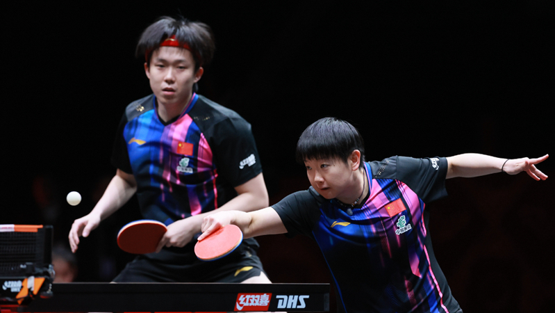 17岁厄瓜多尔中场神童横空出世，仅需20万欧转会费，4大欧洲豪门抢疯（17岁厄瓜多尔中场新星爆红，20万欧即可签下，四大豪门竞相出手）