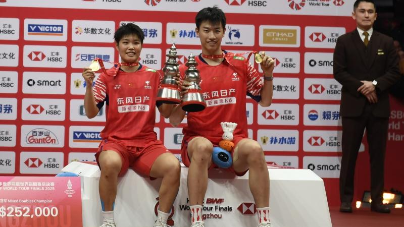 前15轮德甲凯恩6次当选全场最佳，比其他球员至少多3次（德甲前15轮：凯恩6次当选全场最佳，领先其他球员至少3次）