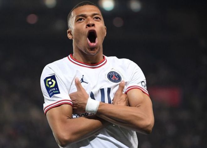 本菲卡1-1葡体，贡萨尔维斯、苏达科夫破门，普雷斯蒂安尼染红