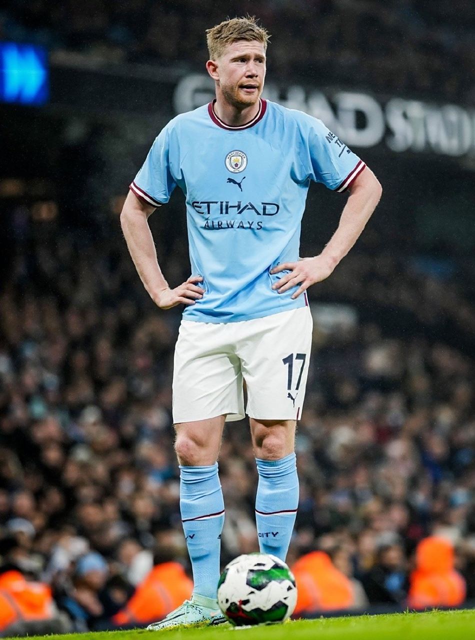 帕克：齐尔克泽远不及谢什科，德利赫特已成英超最佳后卫之一（帕克：齐尔克泽难与谢什科相提并论，德利赫特已跻身英超顶级后卫之列）