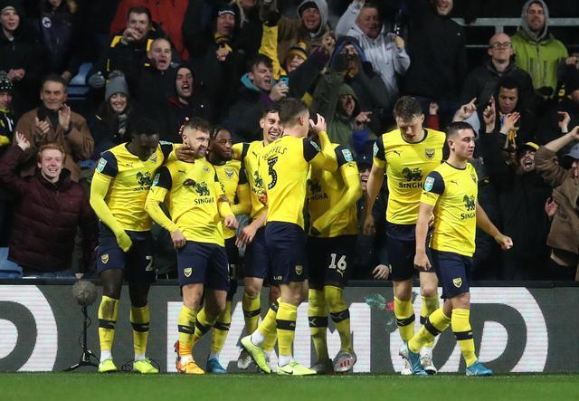 佩雷茨：诺伊尔是有史以来最优秀的门将；我本想成为汉堡首发（佩雷茨盛赞诺伊尔为史上最佳门将：曾希望在汉堡锁定主力位置）