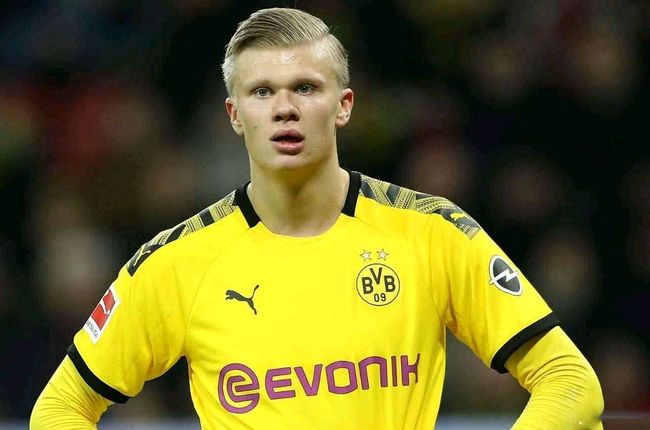 2025中超最佳阵容：蓉城4人入选，法比奥等8名外援在列（2025中超最佳阵容揭晓：蓉城4将入选，含法比奥在内共8名外援）