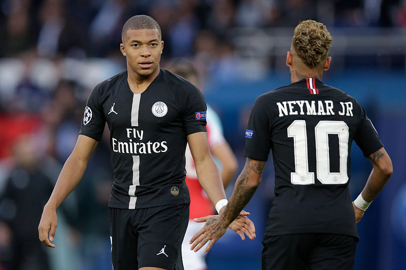 足球报：邵佳一确认当选中国国家队新任主帅！