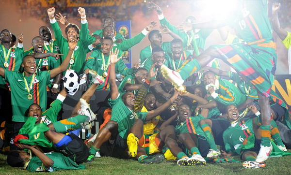 13岁零343天，阿森纳小将成为青年欧冠历史上最年轻出场球员（阿森纳小将13岁343天，创青年欧冠最年轻出场纪录）