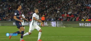 幸福！安东内拉晒与梅西合照：圣诞快乐（甜蜜！安东内拉晒与梅西同框，送上圣诞祝福）