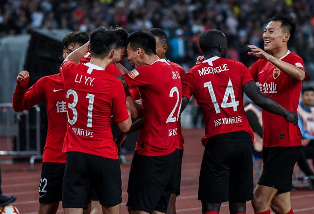 弗兰克：为西蒙斯红牌上诉没意义 罗梅罗充满激情可能会少些冷静（弗兰克：西蒙斯红牌不值得申诉，罗梅罗激情有余冷静不足）