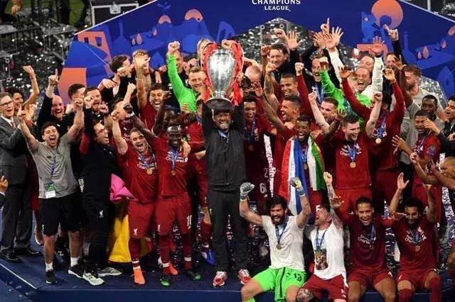 曾引起争议，西安国际足球中心草坪已重新铺设，明年3月达标（争议已成过去：西安国际足球中心草坪完成重铺，预计明年3月达标）